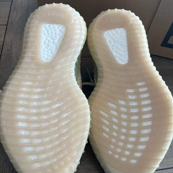 Yeezy Boost 350 V2 in Flax main image 4